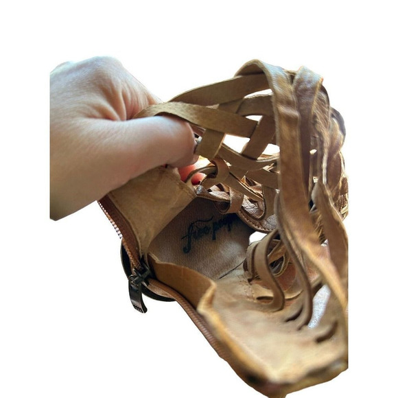 Free People Carrera Bootie Vintage Tan Leather size 8 Size 38 - Picture 7 of 7